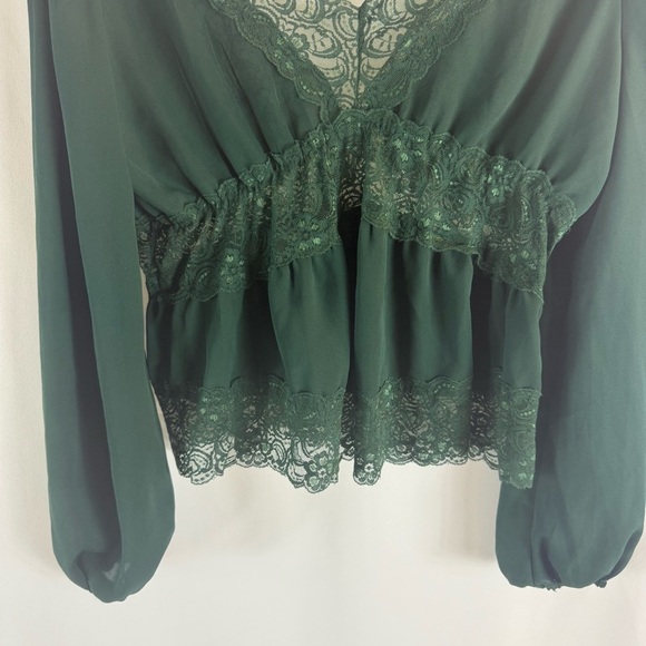 Liberty Love Women Lace green long sleeve blouse Size: L - Picture 11 of 13